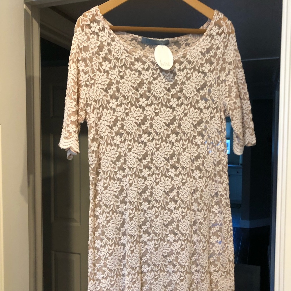 Beautiful lace dress!
